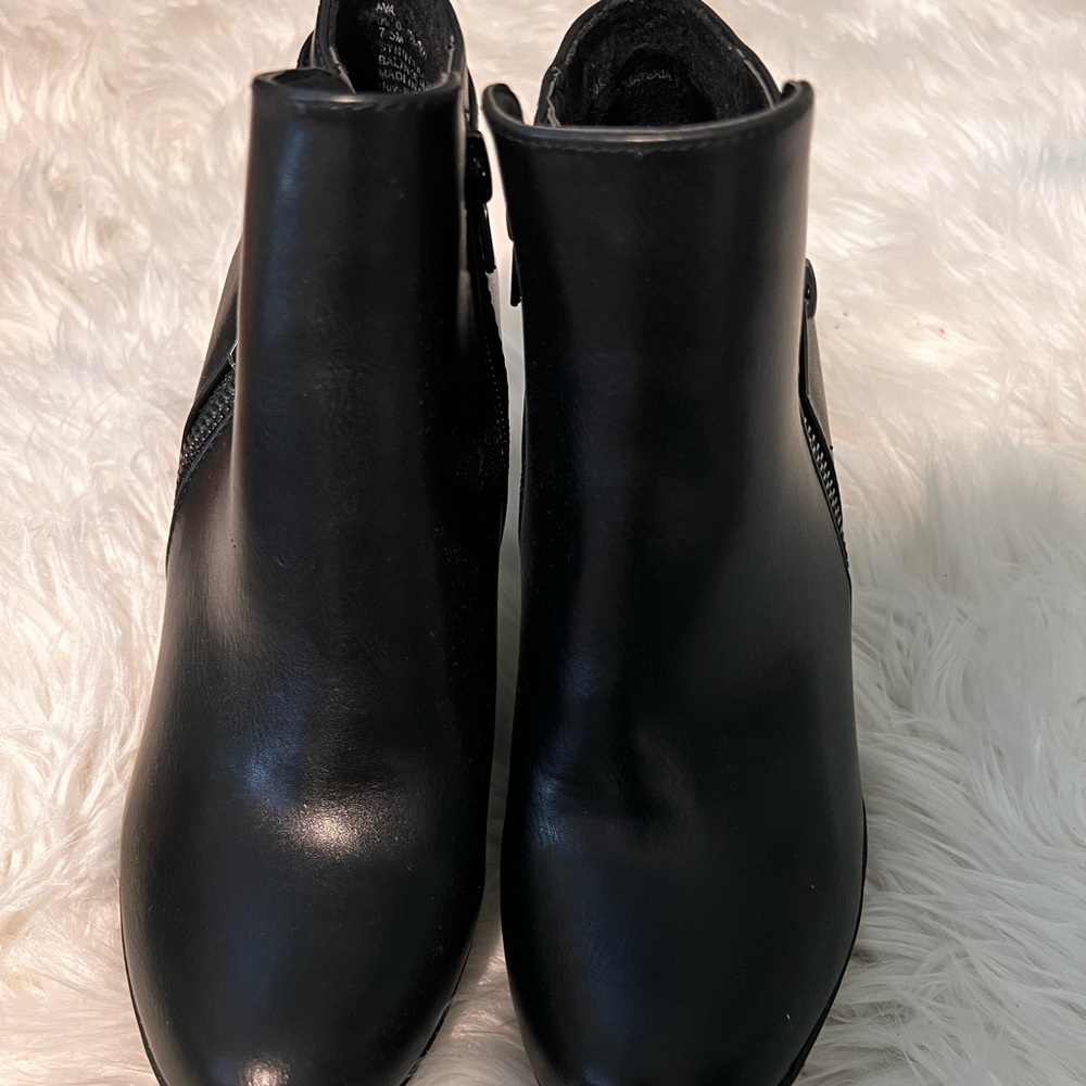 Black ankle booties , great for fall fits or summer night out